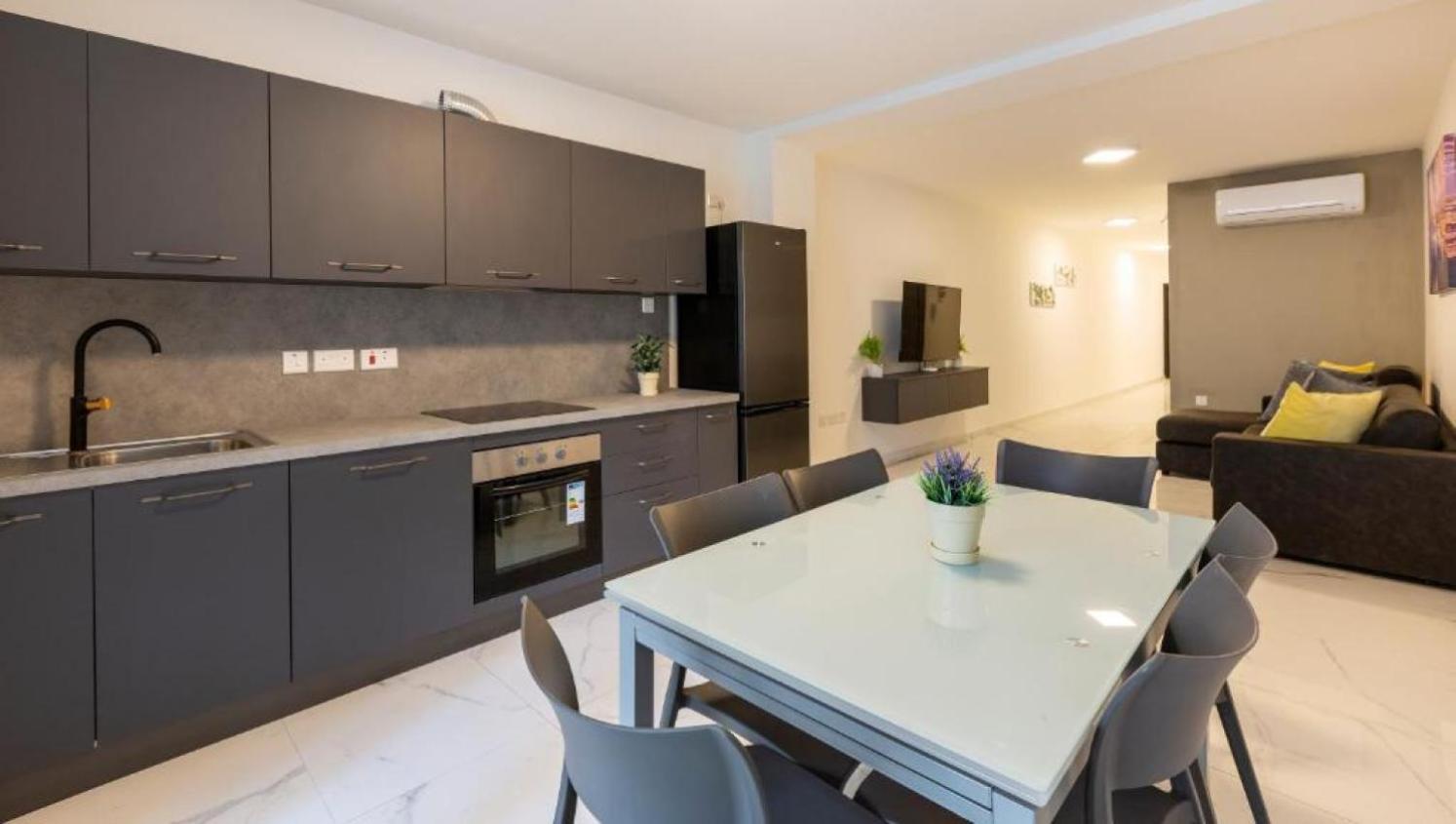 Emerald Suite เซนต์พอลส์เบย์ ภายนอก รูปภาพ
